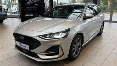 Polarsilber Gebraucht 2024 Ford Focus ST-Line Kombi | 23.990 € (Fairer Preis)
