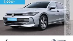 Rot Gebraucht 2024 VW Passat Business Kombi | 31.860 € (Fairer Preis)