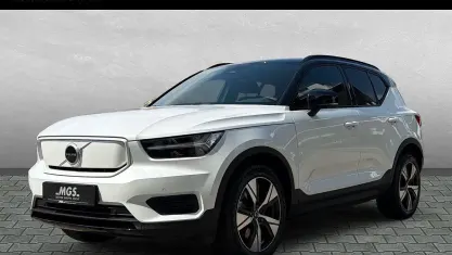 Gebraucht Volvo XC40 Plus 169 kW (231 PS) 2022 Crystal white pearl SUV