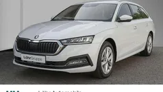 Weiß Gebraucht 2022 Skoda Octavia Style Kombi | 24.980 € (Fairer Preis)