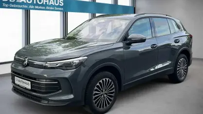 Gebraucht VW Tiguan Life 193 PS (141 kW) 2024 Grau SUV