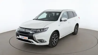 Gebraucht Mitsubishi Outlander P-HEV Top 311 PS (228 kW) 2019 Weiß SUV