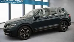 Blau Gebraucht 2022 VW Tiguan Elegance SUV | 35.390 € (Fairer Preis)