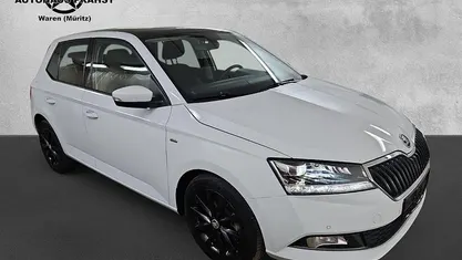 Weiß Gebraucht 2021 Skoda Fabia Drive Kleinwagen | 16.800 € (Fairer Preis)