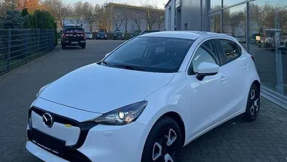 Gebraucht 2024 Mazda 2 Center-Line Limousine | 17.980 € (Fairer Preis)