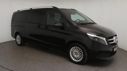 Gebraucht Mercedes V300 174 PS (127 kW) 2024 Schwarz Van / Kleinbus