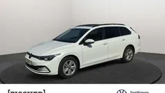 Gebraucht 2024 VW Golf VIII Life Kombi | 25.988 € (Fairer Preis)