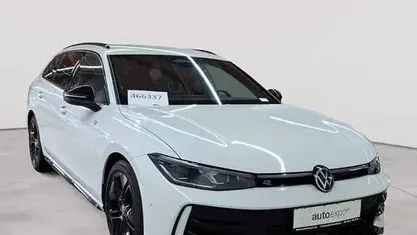 Begagnad VW Passat R-line 193 HK (141 kW) 2025 Vit Kombi