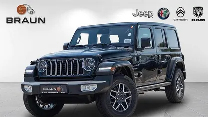 Schwarz Gebraucht 2025 Jeep Wrangler Sahara SUV | 60.850 € (Fairer Preis)