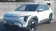 Schneeweiss Gebraucht 2025 Kia EV3 3 SUV | 34.777 € (Guter Preis)
