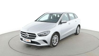 Używany Mercedes B200 Progressive 163 KM (119 kW) 2019 Srebrny Minivan