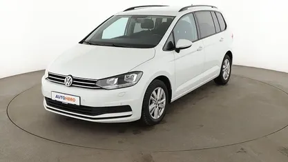Gebraucht VW Touran Comfortline 116 PS (85 kW) 2019 Weiß Van / Kleinbus