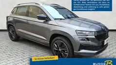 Graphitegrau metallic Neu 2025 Skoda Karoq SportLine SUV | 39.490 € (Guter Preis)
