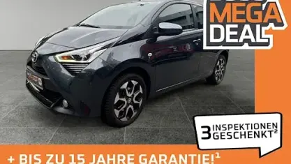 Gebraucht Toyota Aygo X-play 72 PS (52 kW) 2019 Grau Kleinwagen