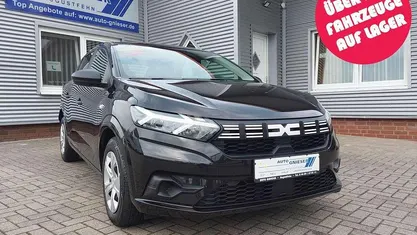 Gebraucht 2023 Dacia Sandero Essentiel Kleinwagen | 16.790 € (Fairer Preis)