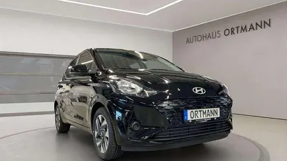 Aurora grey / met Gebraucht 2024 Hyundai i10 Trend Kleinwagen | 18.990 € (Fairer Preis)