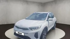 Schneeweiss Neu 2025 Kia Stonic Vision SUV | 23.980 € (Fairer Preis)