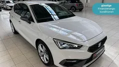 Weiß Gebraucht 2021 Seat Leon FR Limousine | 16.990 € (Fairer Preis)