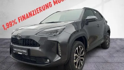 Gebraucht Toyota Yaris Hybrid 131 PS (96 kW) 2025 Limousine