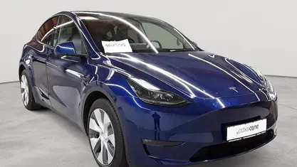 Deep blue metallic Gebraucht 2022 Tesla Model Y SUV | 29.990 € (Superpreis)