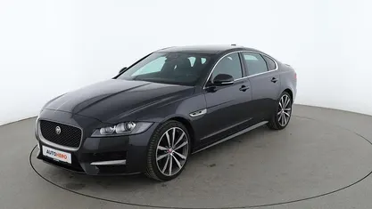 Gebraucht Jaguar XF R-Sport 180 PS (132 kW) 2016 Grau Limousine