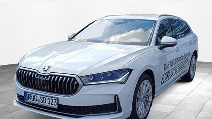 Używany Skoda Superb Selection 150 KM (110 kW) 2026 Biały Kombi