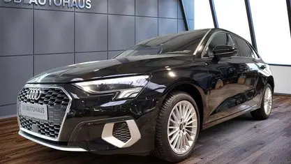 Gebraucht Audi A3 Advanced Plus 150 PS (110 kW) 2023 Schwarz Limousine