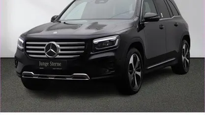 Gebraucht 2025 Mercedes GLB220 Advanced SUV | 45.990 € (Fairer Preis)