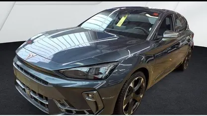 Grau Gebraucht 2025 Cupra Leon Limousine | 31.275 € (Guter Preis)