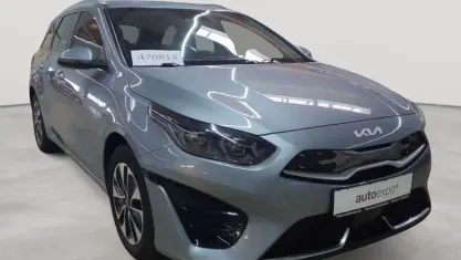 Gebraucht Kia Ceed Sportswagon Vision 105 PS (77 kW) 2023 Lunarsilber metallic Kombi