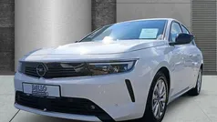 Weiss Gebraucht 2023 Opel Astra Enjoy Limousine | 20.750 € (Fairer Preis)
