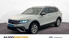 Pure white Gebraucht 2024 VW Tiguan Allspace Life SUV | 35.830 € (Guter Preis)