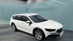 Weiß Gebraucht 2020 Opel Insignia Country Tourer Kombi | 20.330 € (Guter Preis)