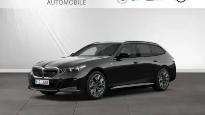 Gebraucht BMW i5 M Sport 442 kW (601 PS) 2024 Saphirschwarz metallic Kombi