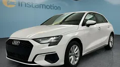 Weiß Gebraucht 2022 Audi A3 Sportback Kleinwagen | 24.449 € (Guter Preis)