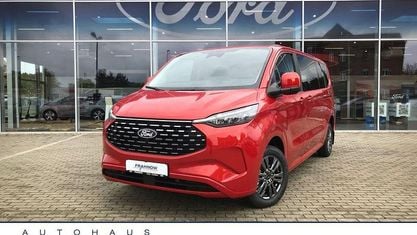Occasion Ford Tourneo Titanium 118 PK (86 kW) 2026 Rood MPV