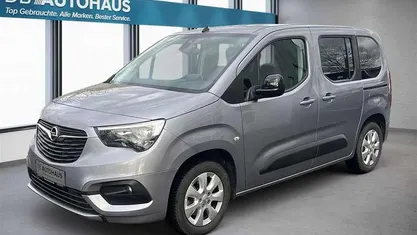 Gebraucht Opel Combo Life Elegance 131 PS (96 kW) 2022 Van / Kleinbus