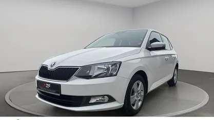 Gebraucht Skoda Fabia Ambition 110 PS (80 kW) 2018 Candyweiß Limousine