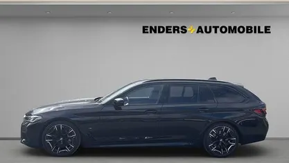 Gebraucht BMW 540 M Sport 340 PS (250 kW) 2022 Carbonschwarz metallic Kombi