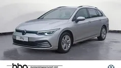 Gebraucht 2023 VW Golf VIII Life Kombi | 25.260 € (Fairer Preis)