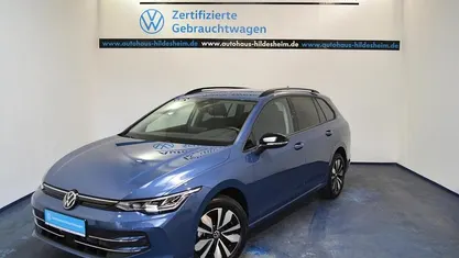 Gebraucht VW Golf VIII Goal 116 PS (85 kW) 2025 Blau Kombi