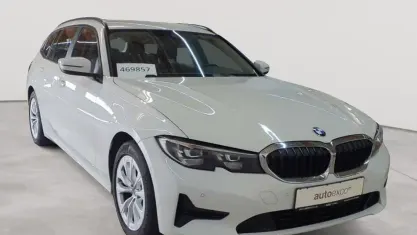 Gebraucht BMW 318 Sport Line 150 PS (110 kW) 2021 Alpinweiß Kombi