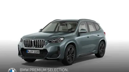 Grün Gebraucht 2022 BMW X1 Luxury Line SUV | 39.950 € (Guter Preis)