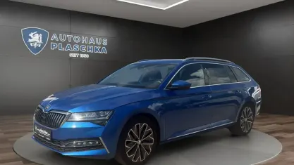 Gebraucht Skoda Superb LAURIN & KLEMENT 200 PS (147 kW) 2023 Raceblau Kombi
