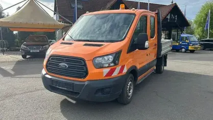 Gebraucht Ford Transit 105 PS (77 kW) 2018 Orange Van