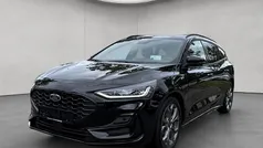 Schwarz Gebraucht 2024 Ford Focus ST-Line X Kombi | 23.950 € (Superpreis)