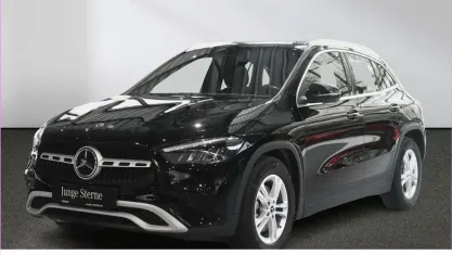 Gebraucht Mercedes GLA200 163 PS (119 kW) 2024 Unilack nachtschwarz SUV