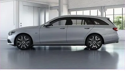 Gebraucht Mercedes E300 Avantgarde 306 PS (225 kW) 2021 Lack hightechsilber Kombi