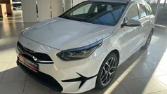 Carraraweiss Neu 2025 Kia Ceed Sportswagon Spirit Kombi | 29.370 € (Fairer Preis)