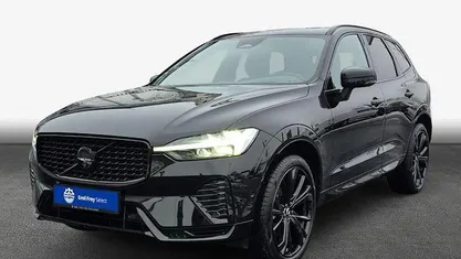 Onyx black metallic Gebraucht 2025 Volvo XC60 Plus SUV | 46.650 € (Fairer Preis)